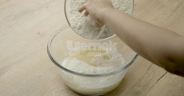 پیراشکی پف دار