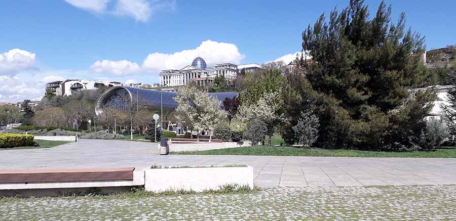 پارک رایک یا ریکه در شهر تفلیس