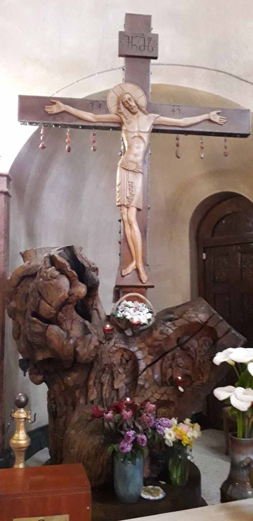 داخل کلیسای تثلیث